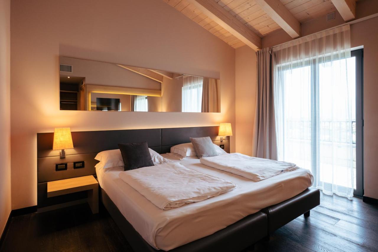 Villa Luisa Resort & Luxury Apartments San Felice del Benaco Zewnętrze zdjęcie