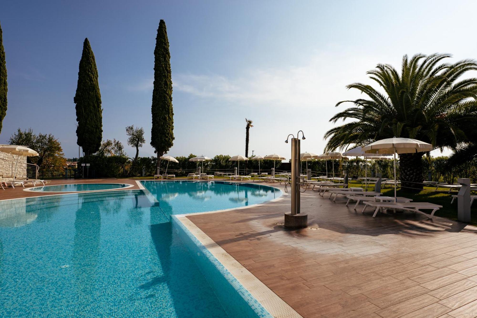Villa Luisa Resort & Luxury Apartments San Felice del Benaco Zewnętrze zdjęcie