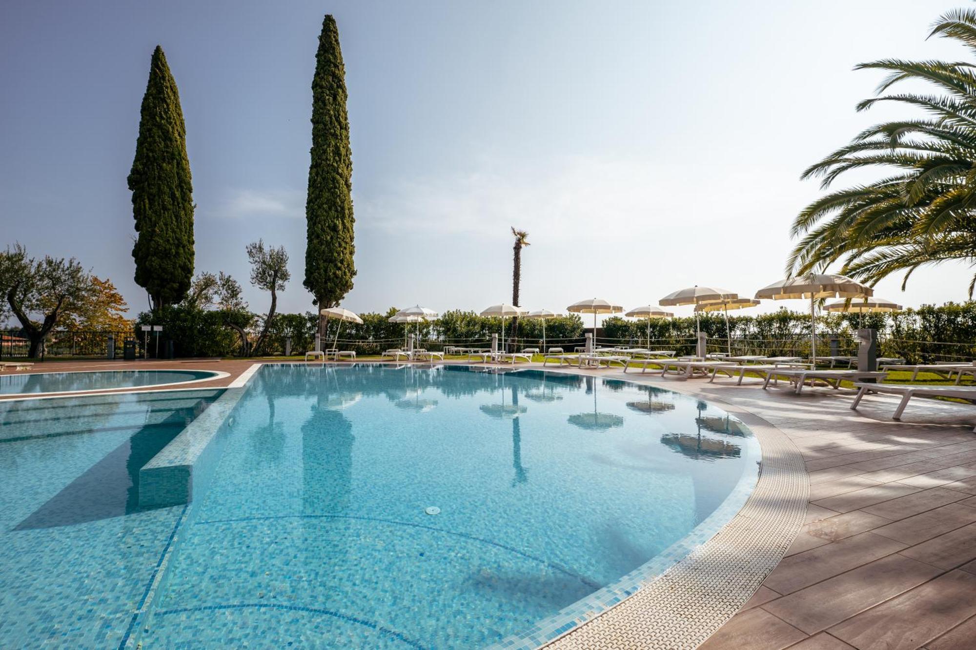 Villa Luisa Resort & Luxury Apartments San Felice del Benaco Zewnętrze zdjęcie